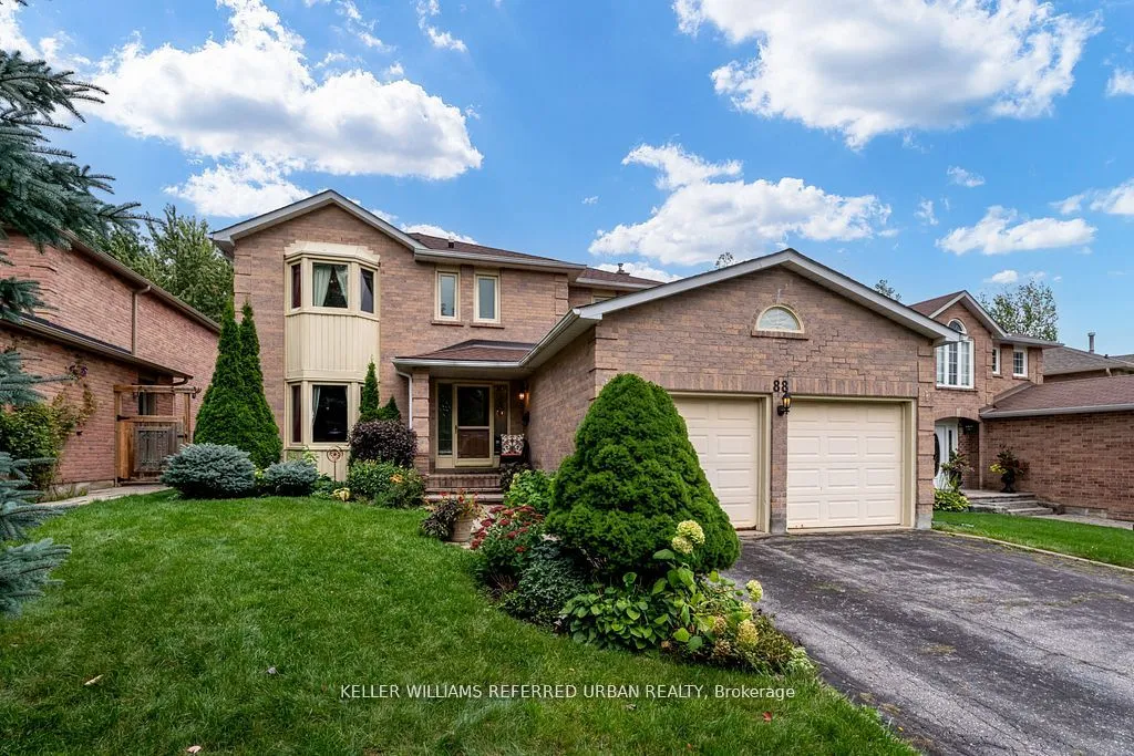 88 Timpson Drive, Aurora, ON L4G 5N4