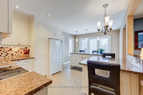 88 Timpson Drive, Aurora, ON L4G 5N4