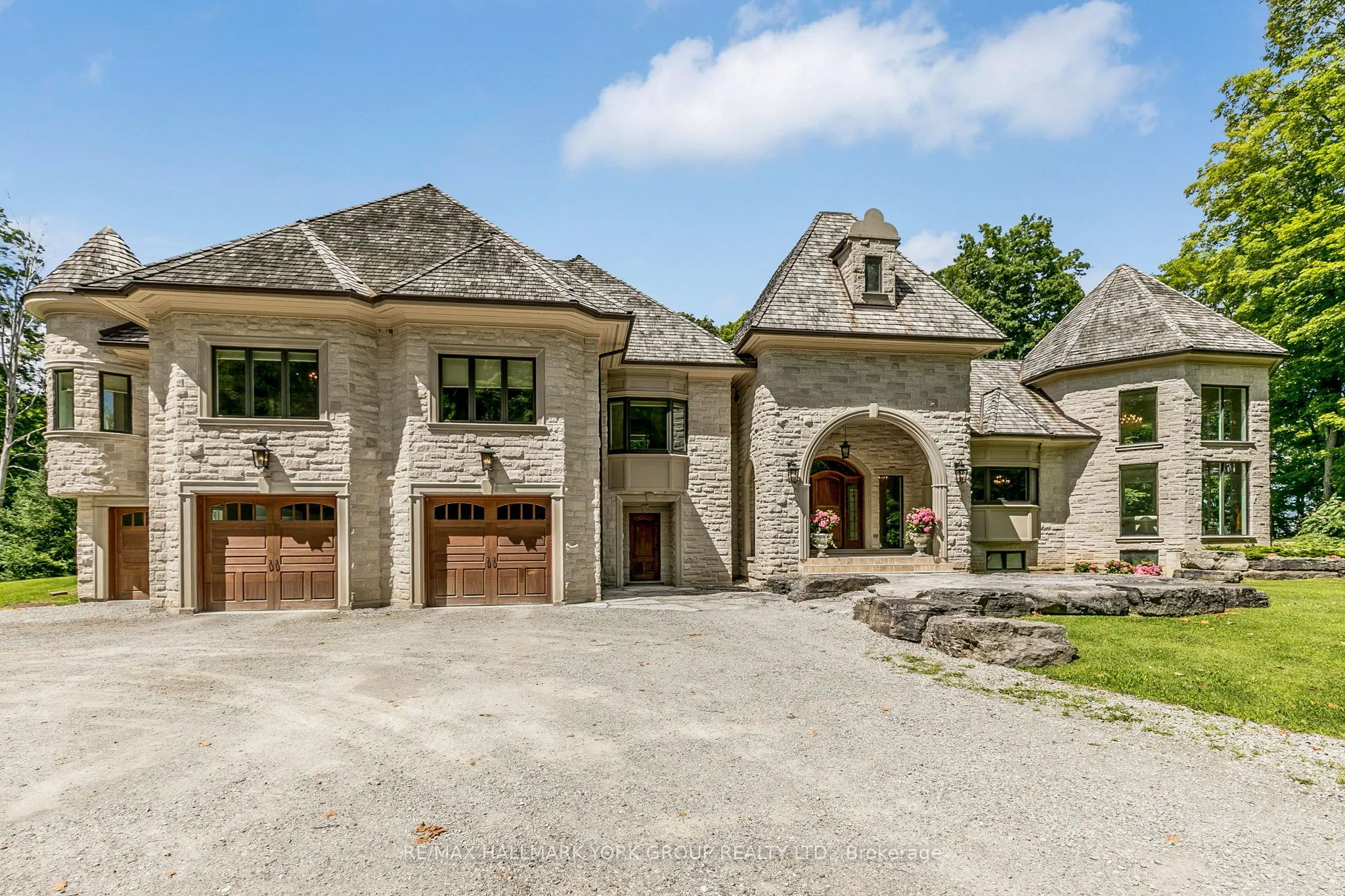 1865 Davis Drive, ON L3Y 4V9