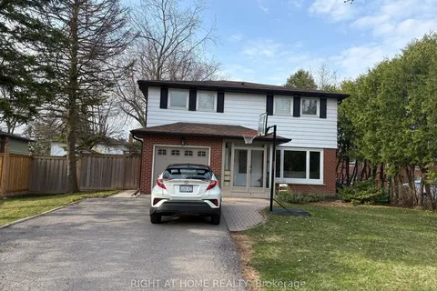 33 Royal Orchard Boulevard, Markham, ON L3T 3C4