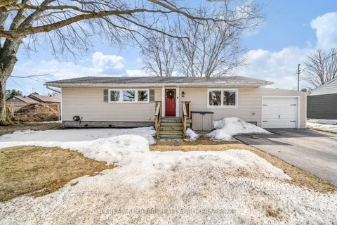 22 Centre Street, Essa, ON L0M 1B0