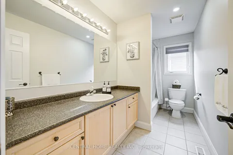116 Wood Rim Drive, Richmond Hill, ON L4E 4N8