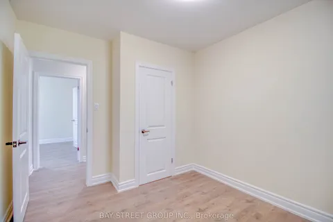 65 Davis Road, Aurora, ON L4G 2B4