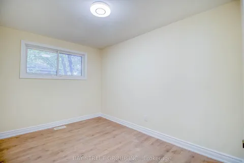 65 Davis Road, Aurora, ON L4G 2B4