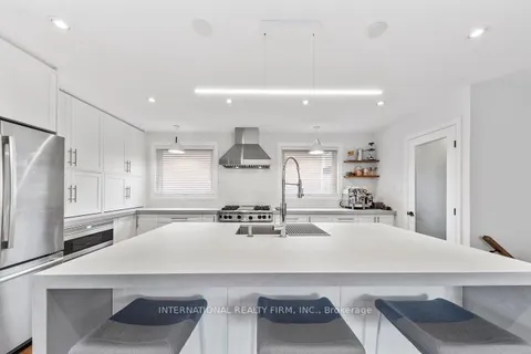 531 Newmarket Street, East Gwillimbury, ON L9N 1K7