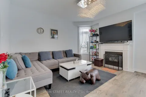 164 Glasgow Crescent, Georgina, ON L4P 4A9