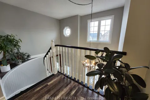 16 Bardawill Avenue, Georgina, ON L4P 0E7