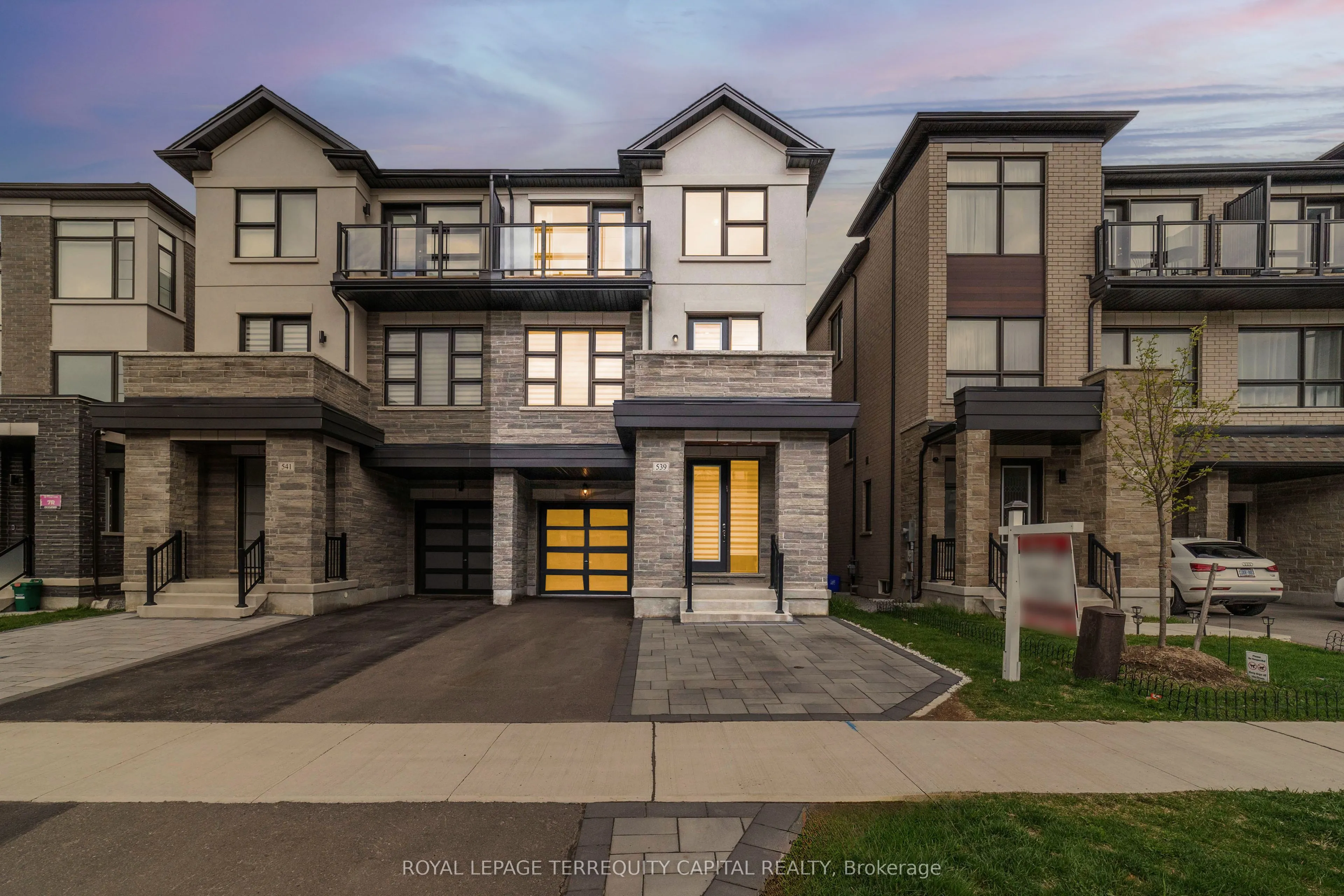 539 New England Court, Newmarket, ON L3X 0M5