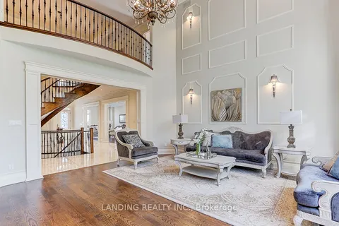 33 Winterport Court, Richmond Hill, ON L4C 9V6