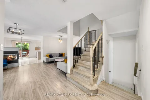 11 Alberta Drive, Vaughan, ON L4K 4X4
