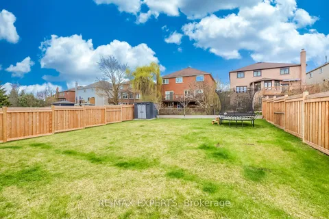 75 Bethpage Crescent, ON L3X 1B8