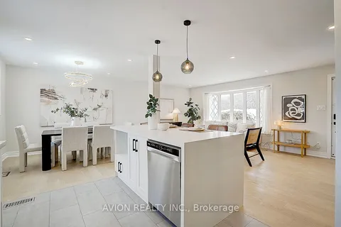 24 Drakefield Road, Markham, ON L3P 1G5