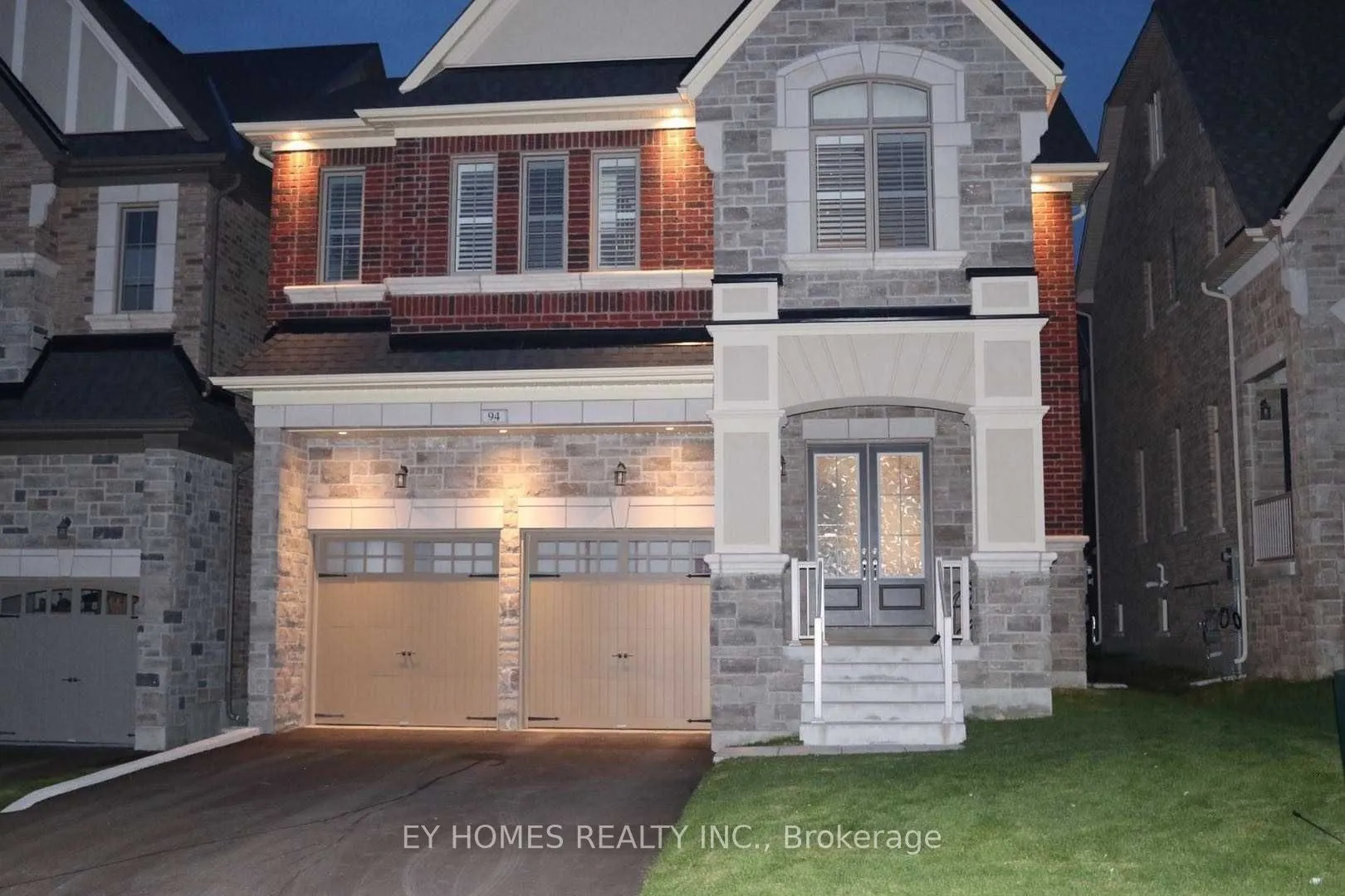 94 Giardina Crescent, Richmond Hill, ON L4B 0G2