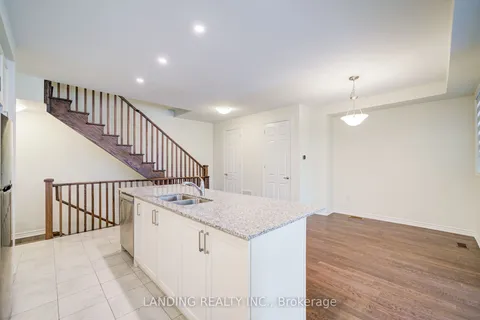 95 Therma Crescent, Markham, ON L6C 3K9
