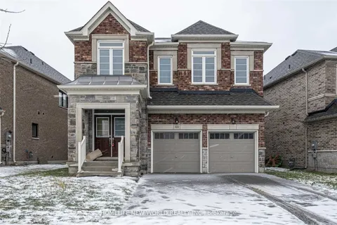 44 Pear Blossom Way, East Gwillimbury, ON L9N 0T1