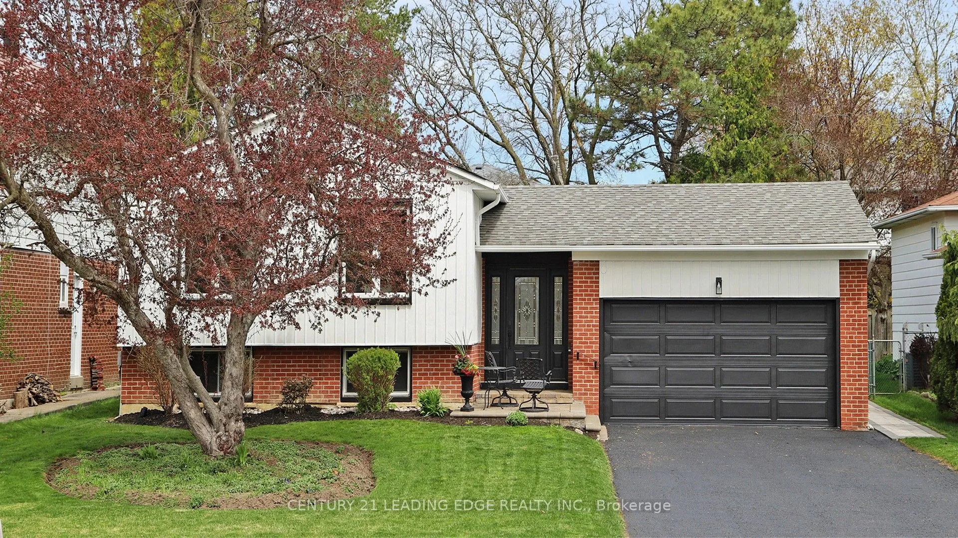 4 Hamilton Hall Drive, Markham, ON L3P 2P2