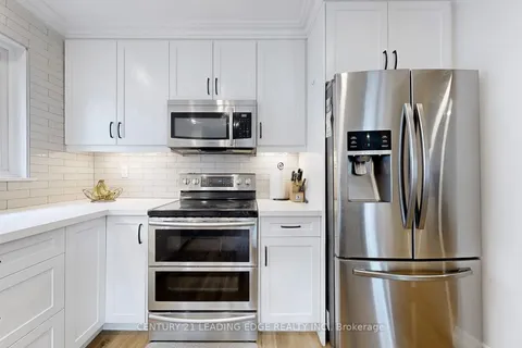 4 Hamilton Hall Drive, Markham, ON L3P 2P2