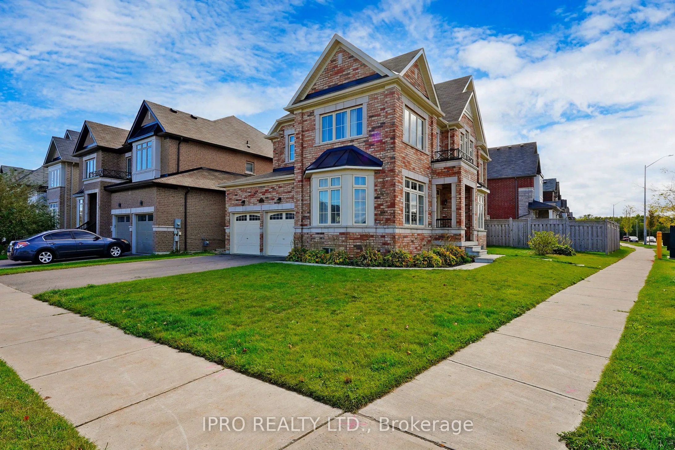 1071 Cole Street, Innisfil, ON L9S 4R4