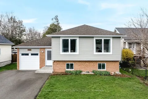 782 Chestnut Street, Innisfil, ON L9S 2H9
