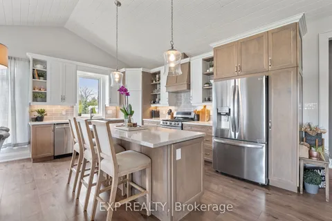 23 Dunkelman Drive, Georgina, ON L4P 3C8