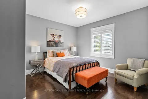 327 Sunnybrae Avenue, Innisfil, ON L9S 0K9