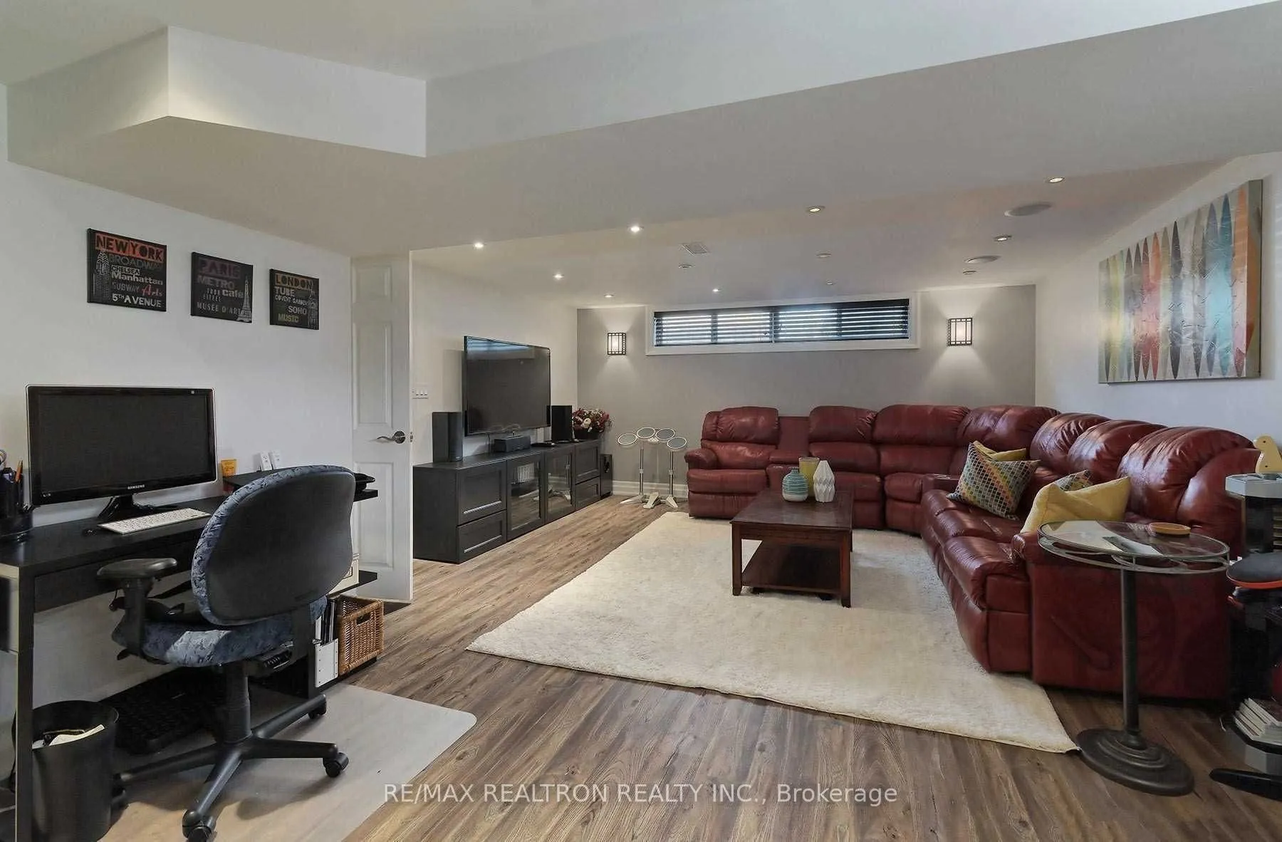 330 Gells Road, Richmond Hill, ON L4C 3A6