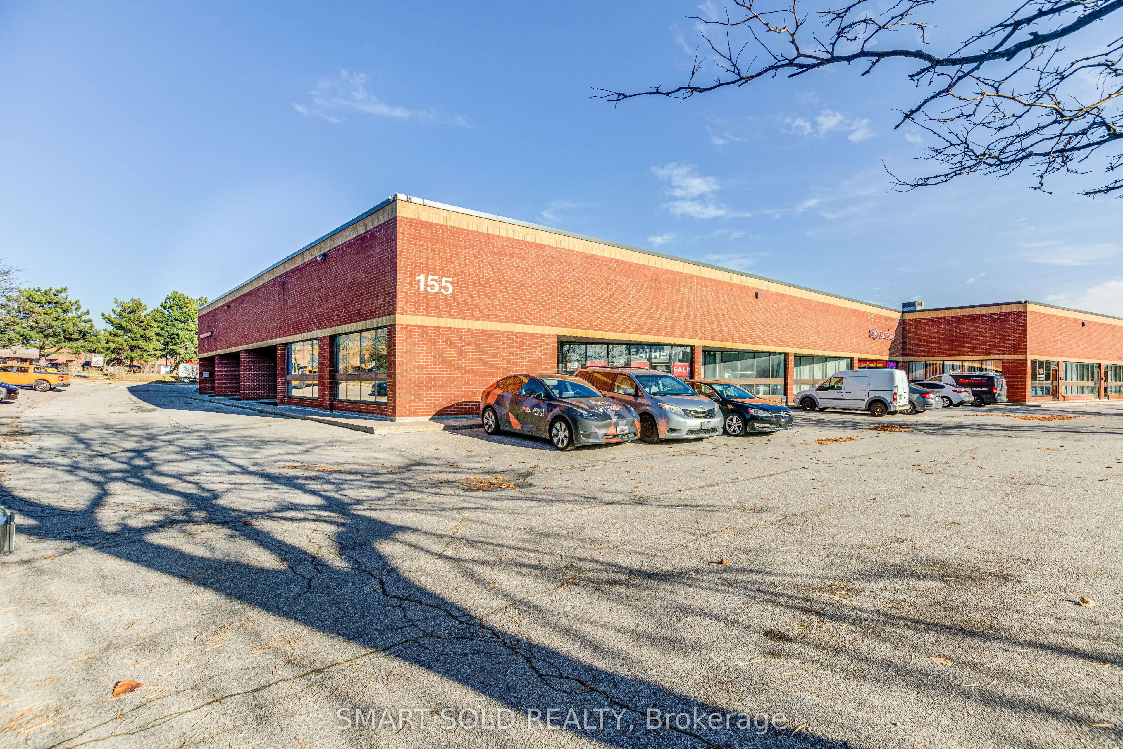 155 West Beaver Creek Road, Richmond Hill, ON L4B 1E1