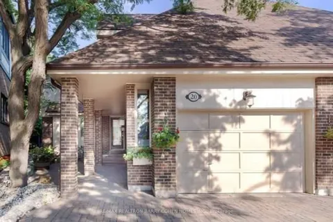 20 Grosvenor Court, Markham, ON L3T 5T5