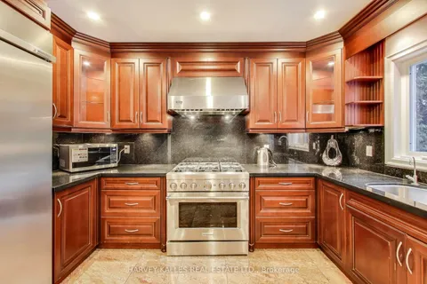 50 King High Drive, Vaughan, ON L4J 3N4