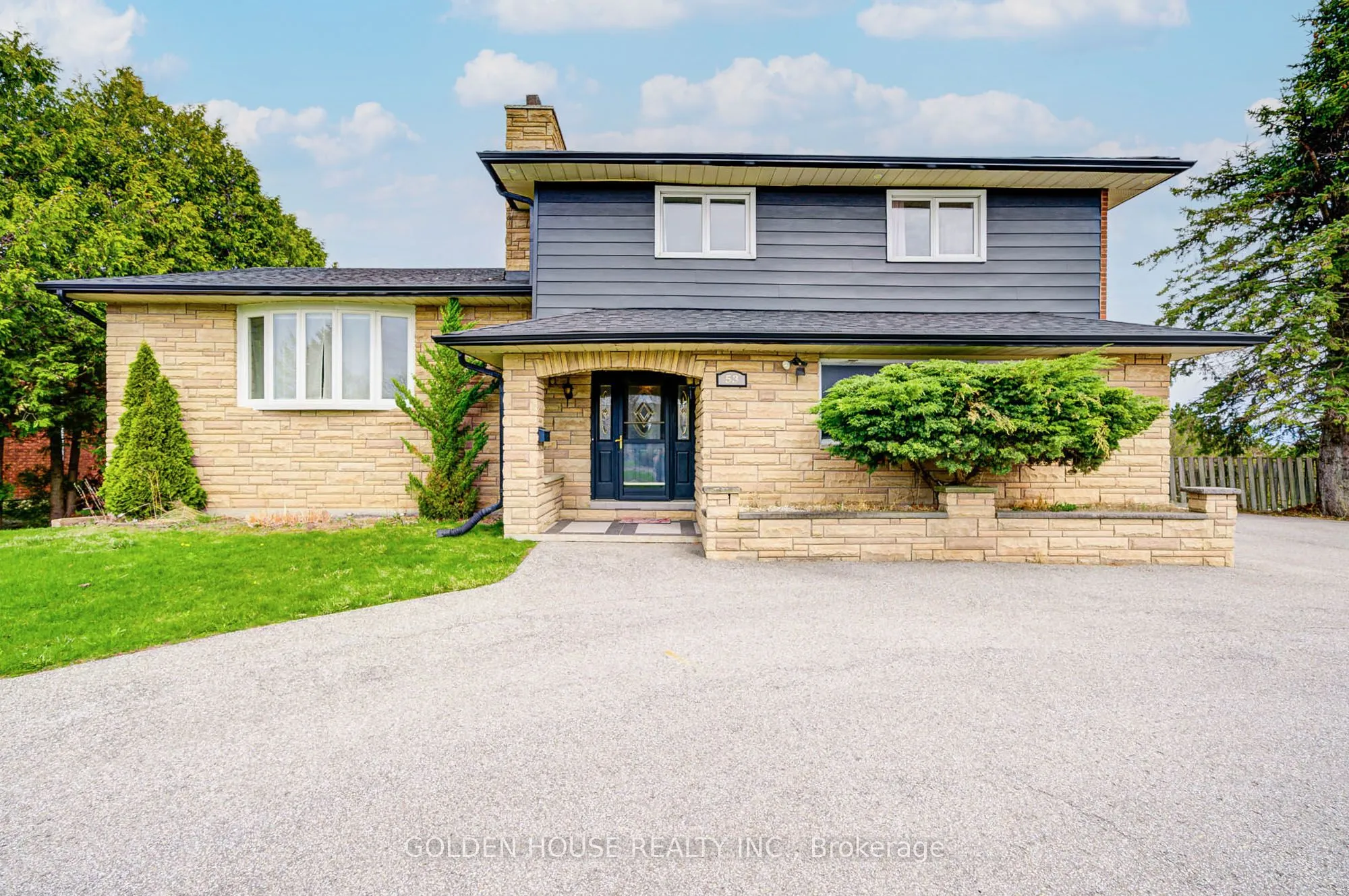 53 West Park Heights, Georgina, ON L4P 3T9