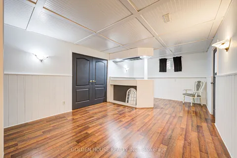53 West Park Heights, Georgina, ON L4P 3T9