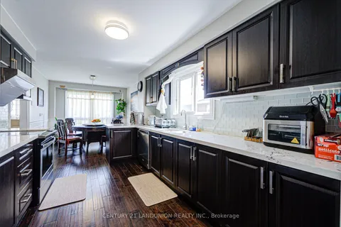 183 Willowbrook Road, Markham, ON L3T 5L5