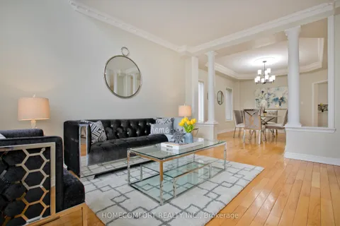 182 Siderno Crescent, Vaughan, ON L4L 9M5