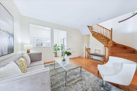 52 Carousel Crescent, Richmond Hill, ON L4E 3X6