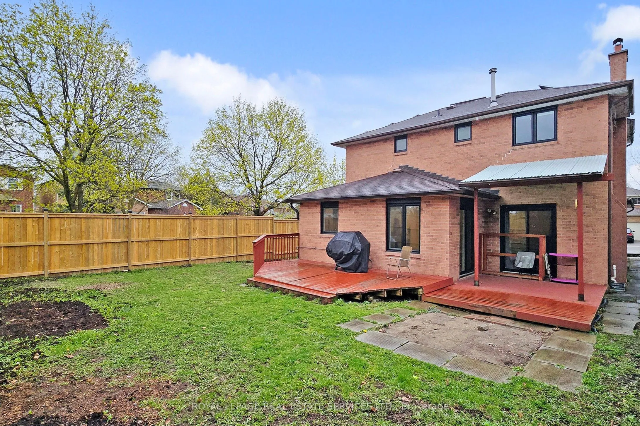 101 Houseman Crescent, Richmond Hill, ON L4C 7S7