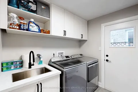 101 Houseman Crescent, Richmond Hill, ON L4C 7S7