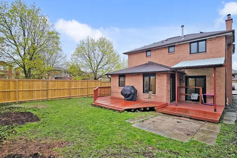 101 Houseman Crescent, Richmond Hill, ON L4C 7S7