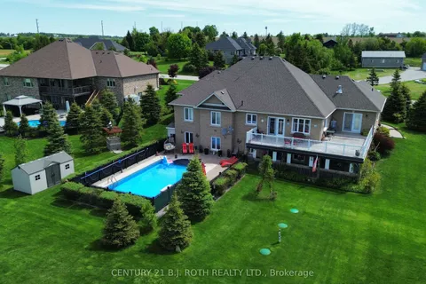10 BROLLEY Crescent, Essa, ON L0L 2N2