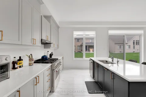 21 wintergreen Lane, Adjala-Tosorontio, ON L0G 1W0