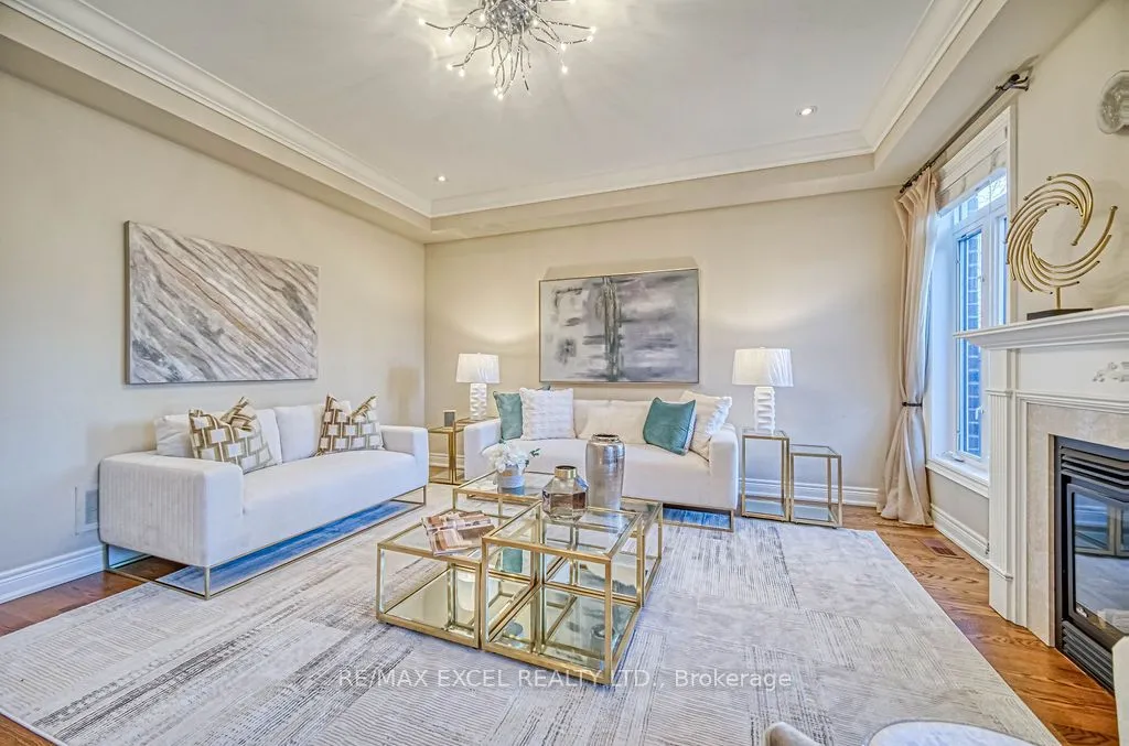 166 Townsgate Drive, Vaughan, ON L4J 8J5