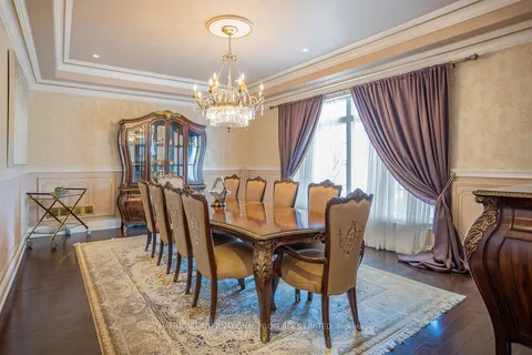 106 Stallions Court, Vaughan, ON L6A 4V5