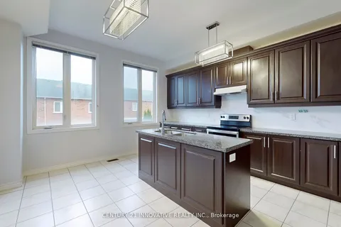 10 Hyderabad Lane, Markham, ON L4E 0T8
