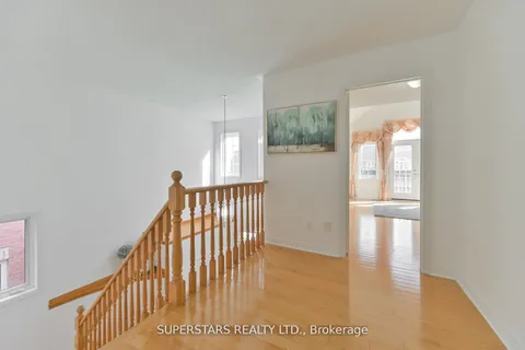 32 Thornton Street, ON L3S 4P7