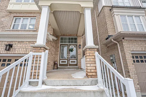 87 Ridge Gate Crescent, East Gwillimbury, ON L0G 1M0