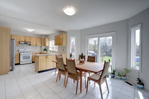 14 Hart Street, ON L4C 8X2