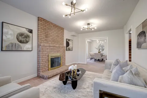 14 Hart Street, ON L4C 8X2