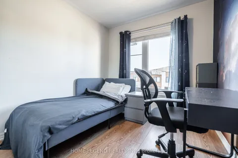 123 Bravo Lane, Newmarket, ON L3X 0L2