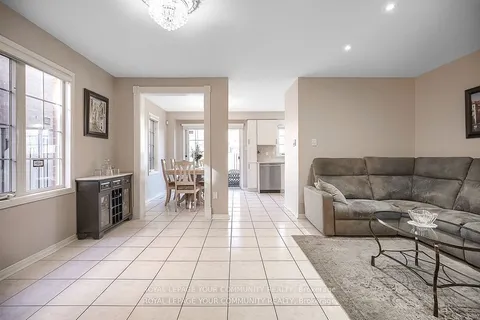 15 Echo Ridge Crescent, Vaughan, ON L4H 2J9
