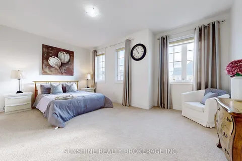 110 Novan Crescent, Aurora, ON L4G 0X7