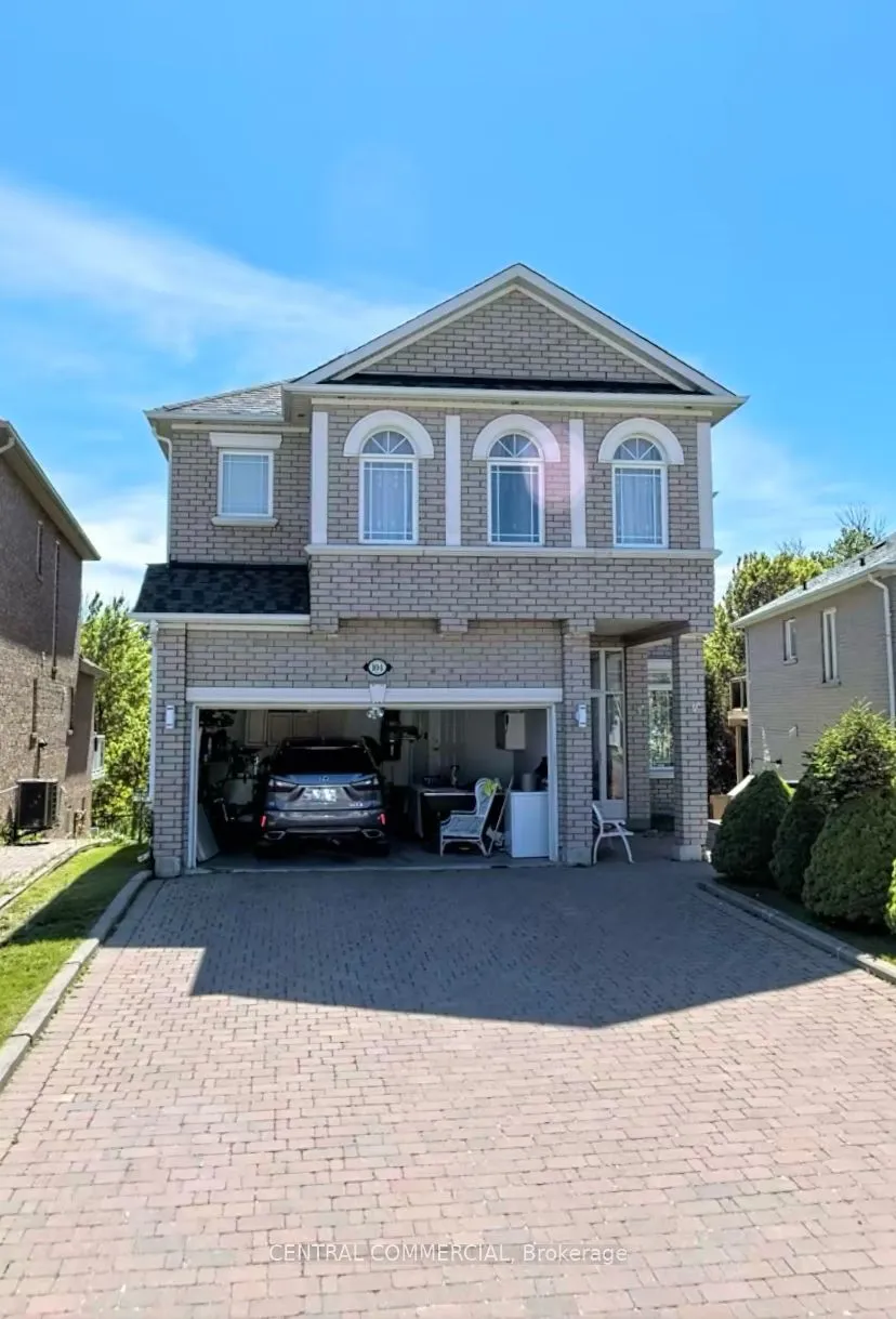 104 Melbourne Drive, Richmond Hill, ON L4S 2G7
